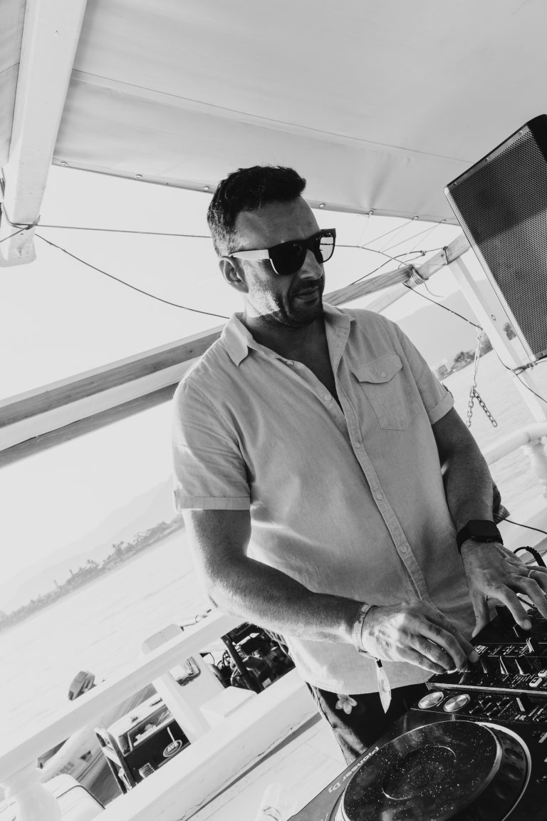 Techno Inspire Onboard | Juquehy 2026 · Mangô Studio