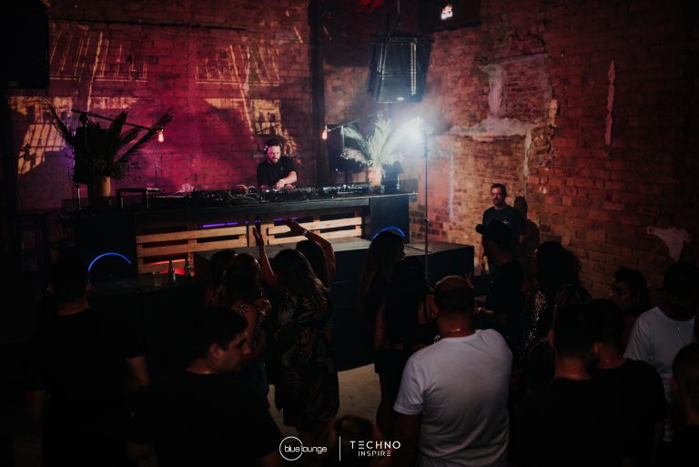 Blue-Lounge-Techno-Inspire0065