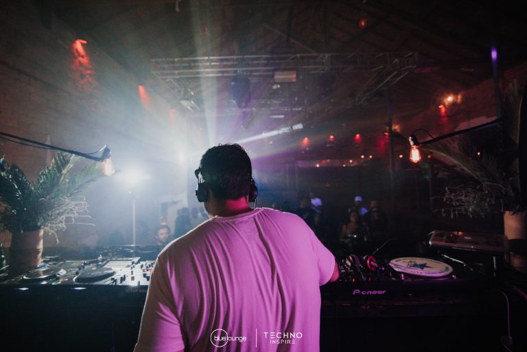 Blue-Lounge-Techno-Inspire0087