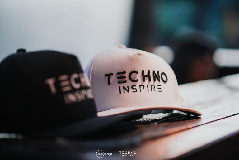 Blue-Lounge-Techno-Inspire0105