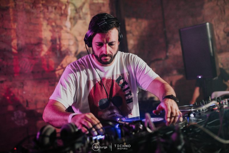 Blue-Lounge-Techno-Inspire0110