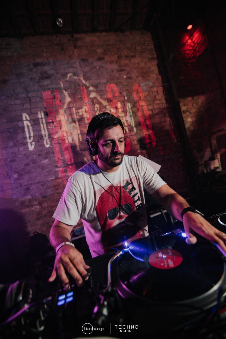 Blue-Lounge-Techno-Inspire0127