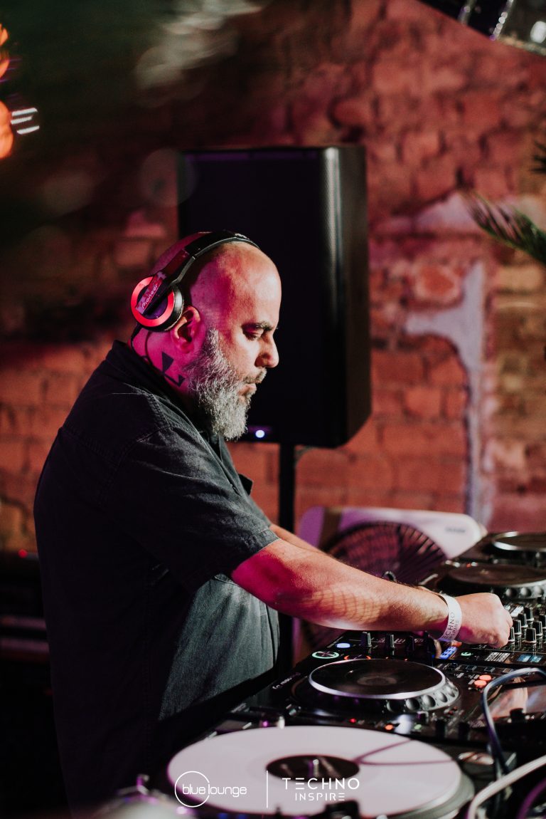 Blue-Lounge-Techno-Inspire0140