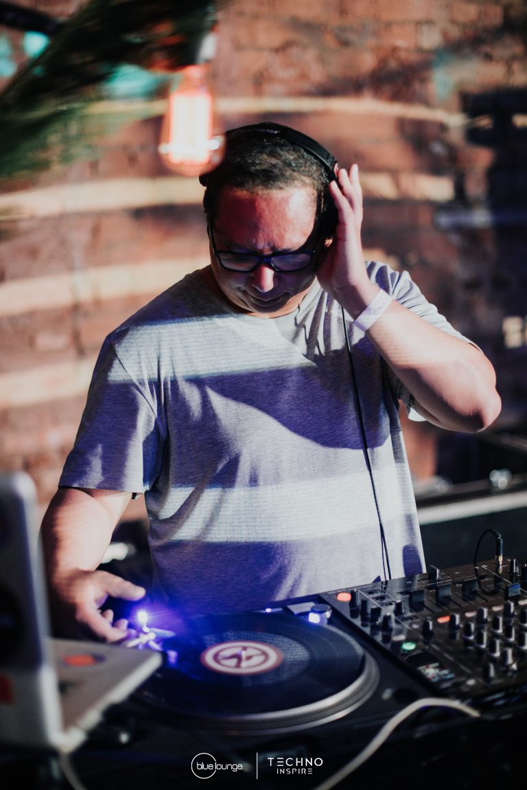 Blue-Lounge-Techno-Inspire0160