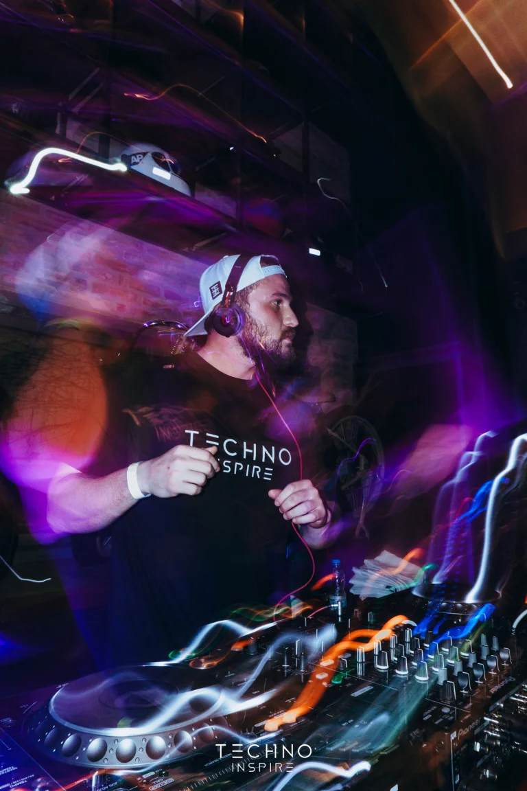 Techno-Inspire-in-Rock-N-Road-55