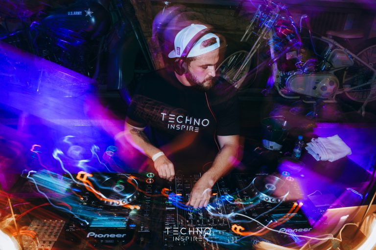 Techno-Inspire-in-Rock-N-Road-57