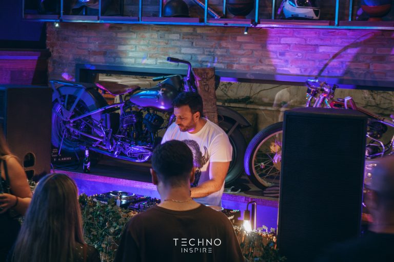 Techno-Inspire-in-Rock-N-Road-95