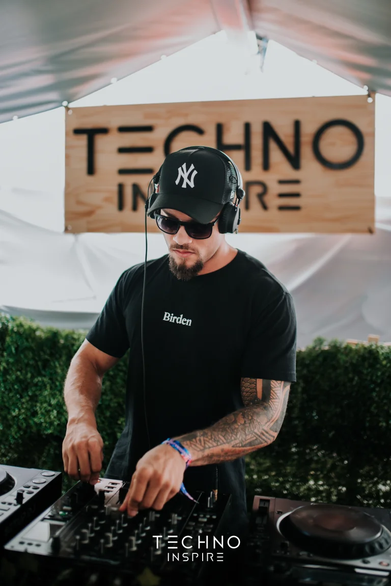 Techno-Inspire-Onboard-Ubatuba-Special-Edition-0011