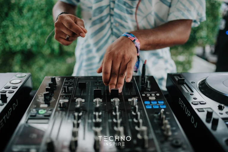 Techno-Inspire-Onboard-Ubatuba-Special-Edition-0176