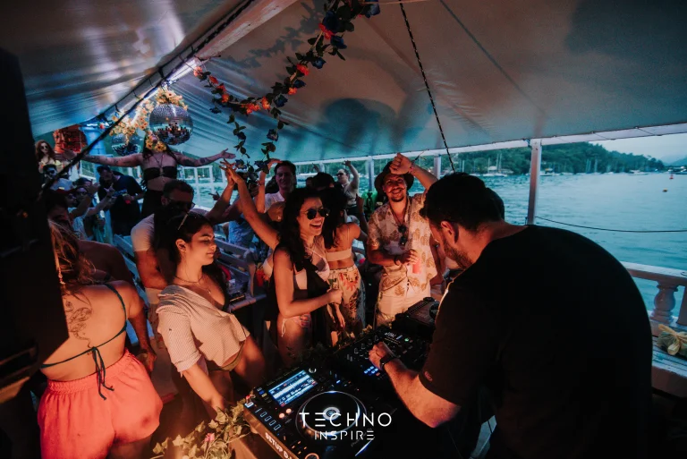 Techno-Inspire-Onboard-Ubatuba-Special-Edition-0308