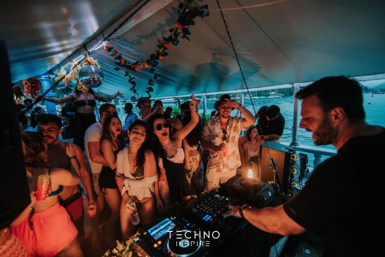 Techno-Inspire-Onboard-Ubatuba-Special-Edition-0309